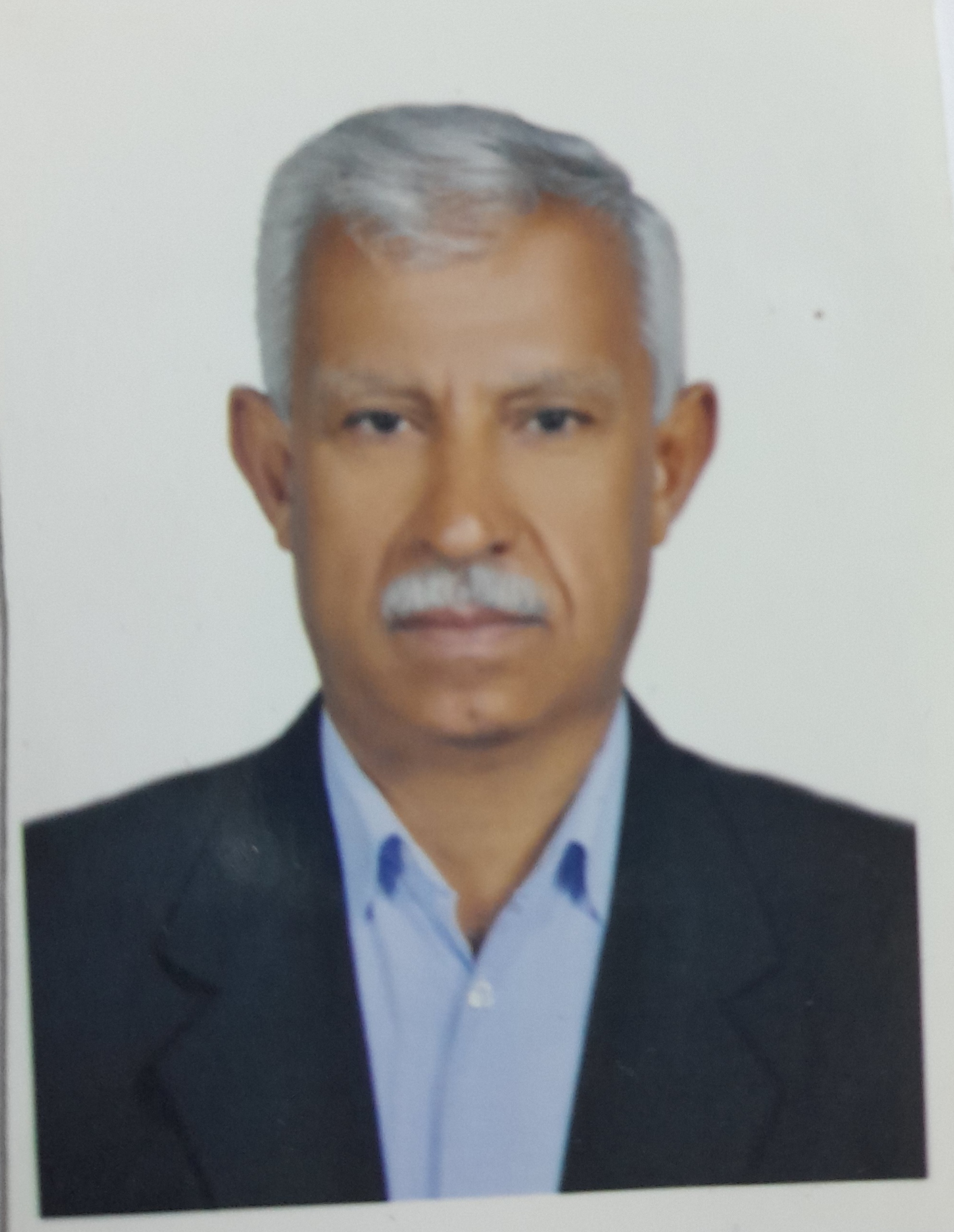 صورة رياض خلف الخلف الخرابة