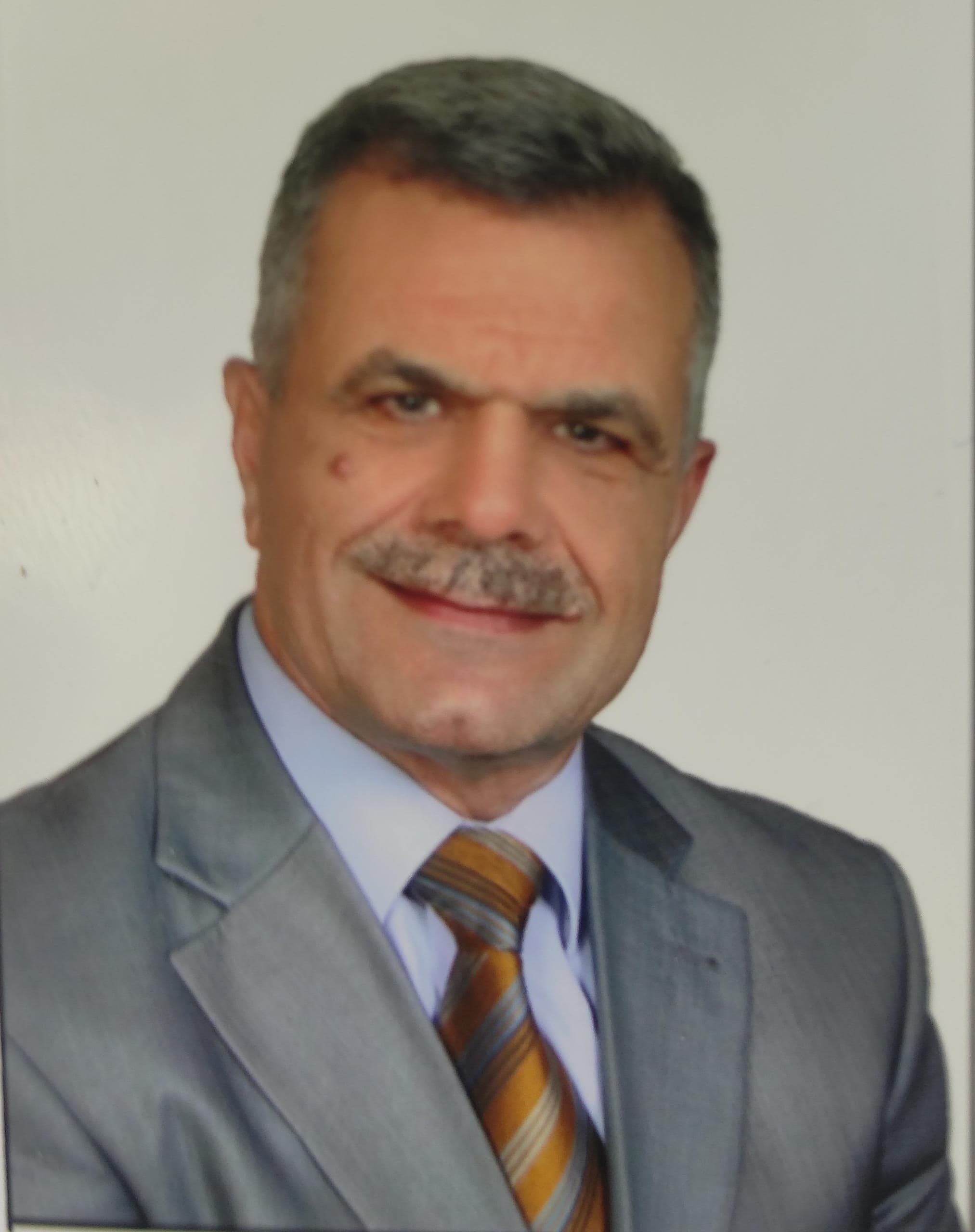 صورة غسان شكري الهديب