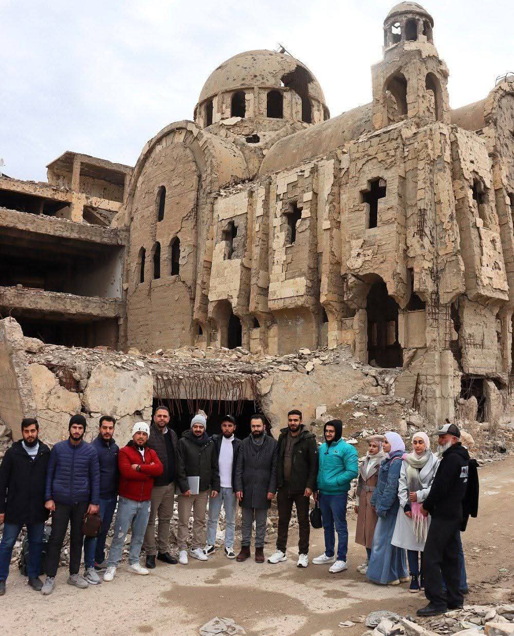 جولة بحثية لطلاب الهندسة المدنية في كنيسة السيدة العذراء و الأرمن بدير الزور